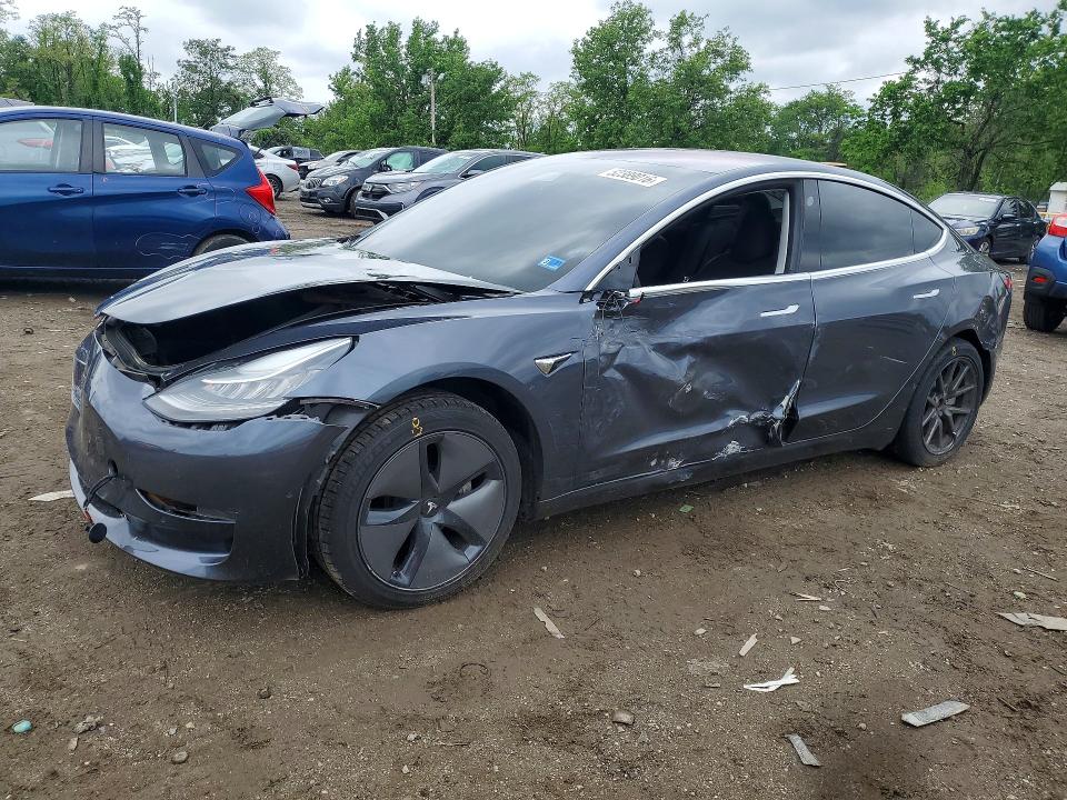 Продажа на аукционе авто 2018 Tesla Model 3, vin: 5YJ3E1EA1JF021562, номер лота: 52389016
