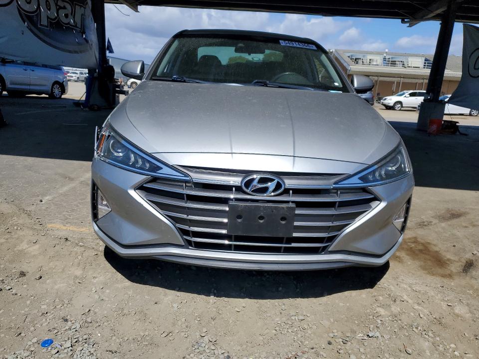 Продажа на аукционе авто 2020 Hyundai Elantra, vin: 5NPD74LF5LH588909, номер лота: 54914366