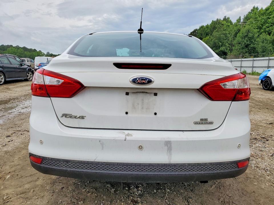 2014 Ford Focus მანქანა იყიდება აუქციონზე, vin: 1FADP3F29EL106496, აუქციონის ნომერი: 55113286