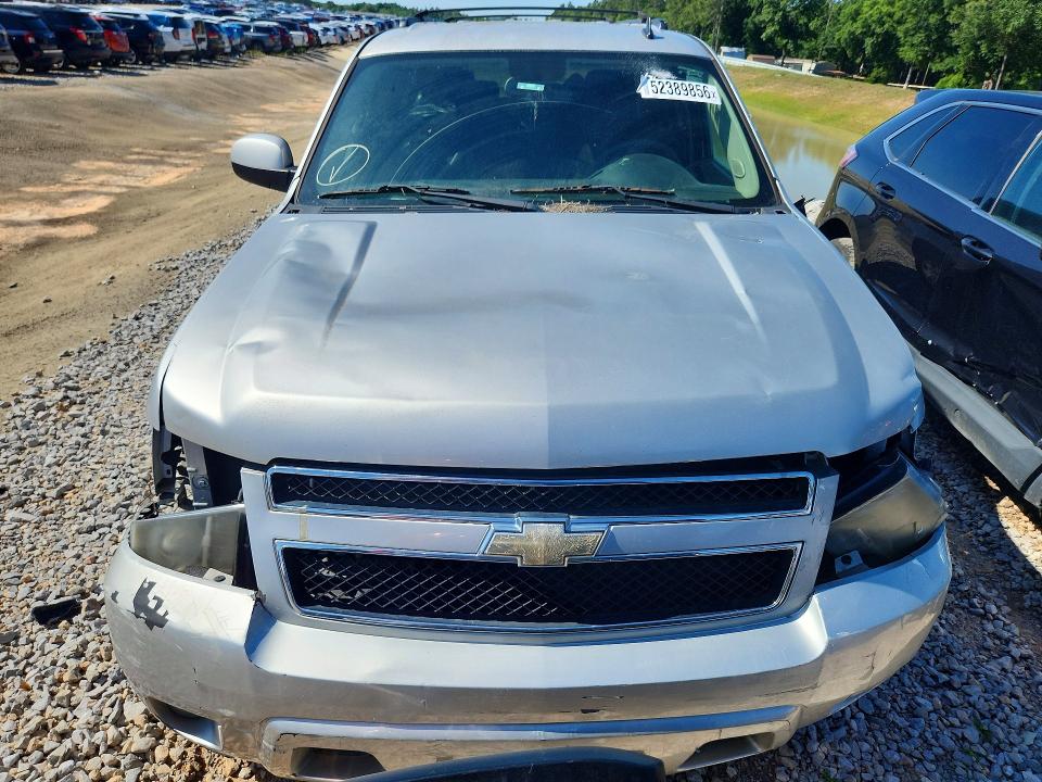 2011 Chevrolet Suburban მანქანა იყიდება აუქციონზე, vin: 1GNSCJE02BR331988, აუქციონის ნომერი: 52389856