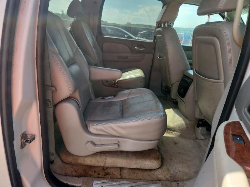 53225706 :رقم المزاد ، 1GNFC16087J190009 vin ، 2007 Chevrolet Suburban مزاد بيع