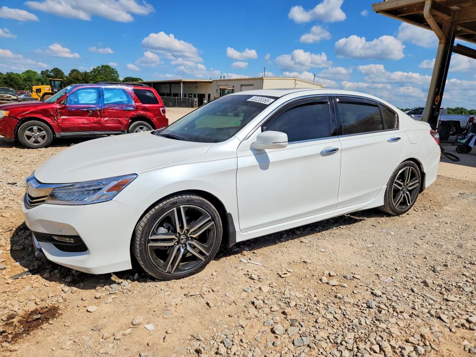 Auction sale of the 2017 Honda Accord, vin: 1HGCR3F98HA009921, lot number: 53035366
