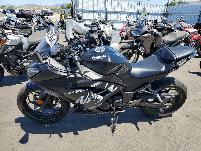 54174256 :رقم المزاد ، JKAEX8B19HDA40844 vin ، 2017 Kawasaki Ex300 مزاد بيع
