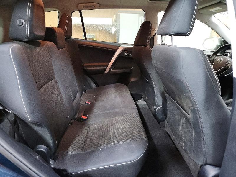 2018 Toyota Rav4 მანქანა იყიდება აუქციონზე, vin: JTMRFREV6JD243191, აუქციონის ნომერი: 53384216
