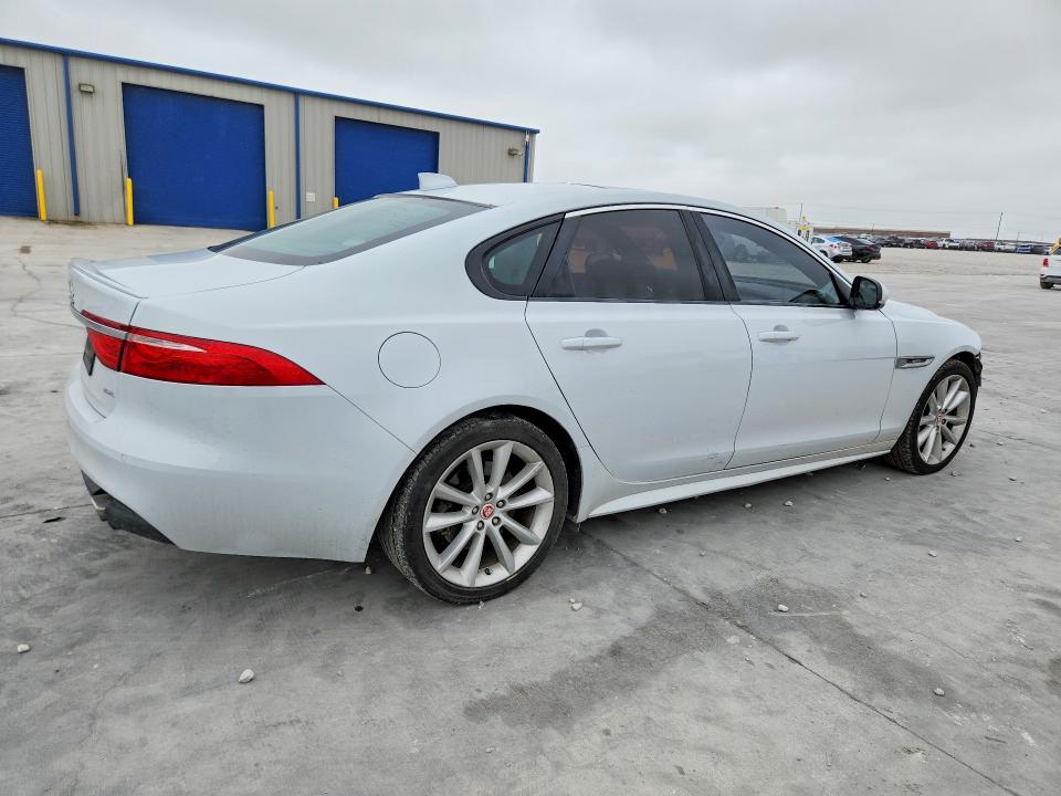 2016 Jaguar Xf მანქანა იყიდება აუქციონზე, vin: SAJBF4BV8GCY06363, აუქციონის ნომერი: 54445426
