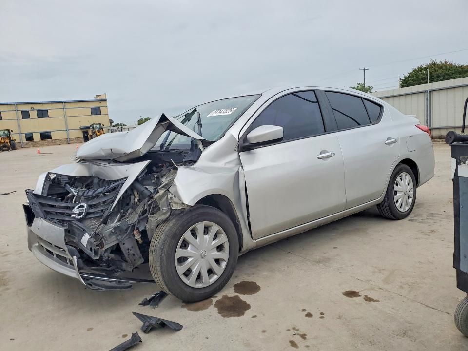 54142306 :رقم المزاد ، 3N1CN7AP7JK397514 vin ، 2018 Nissan Versa مزاد بيع
