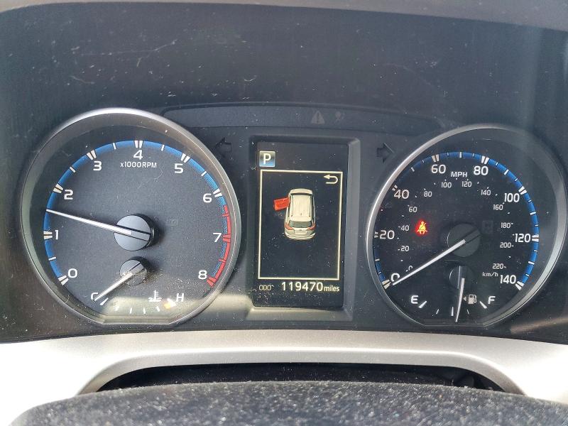 Продажа на аукционе авто 2017 Toyota Rav4, vin: JTMBFREV6HJ161121, номер лота: 52568256