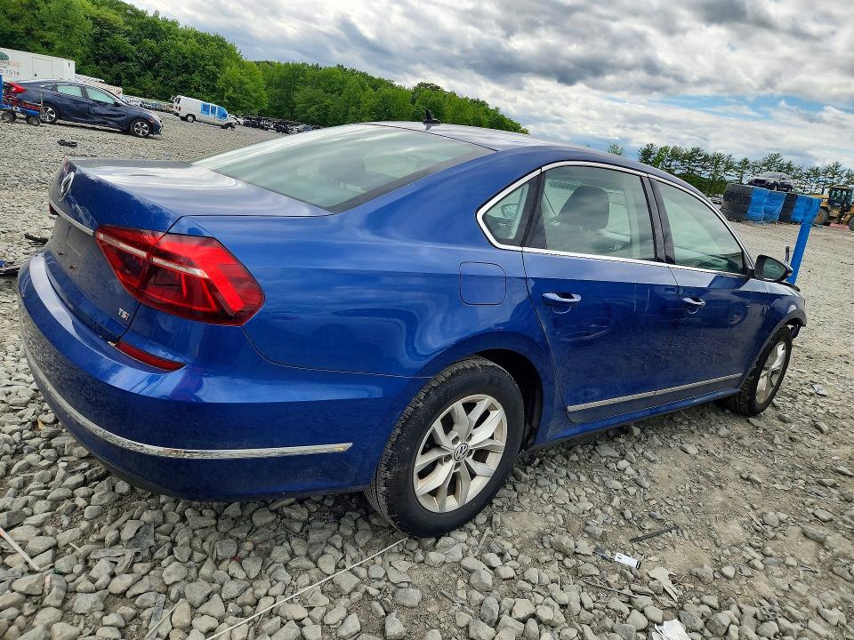 Продажа на аукционе авто 2017 Volkswagen Passat, vin: 1VWAT7A31HC080963, номер лота: 53900686
