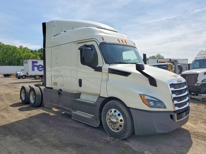 51524426 :رقم المزاد ، 3AKJHHDR0KSKL3041 vin ، 2019 Freightliner Cascadia 126 مزاد بيع