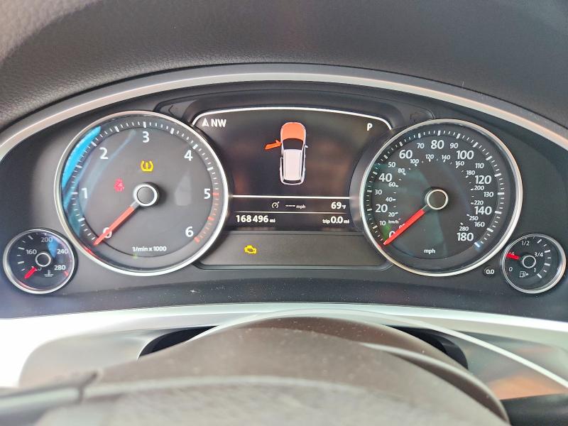 Продажа на аукционе авто 2011 Volkswagen Touareg, vin: WVGFK9BP8BD005862, номер лота: 54312056