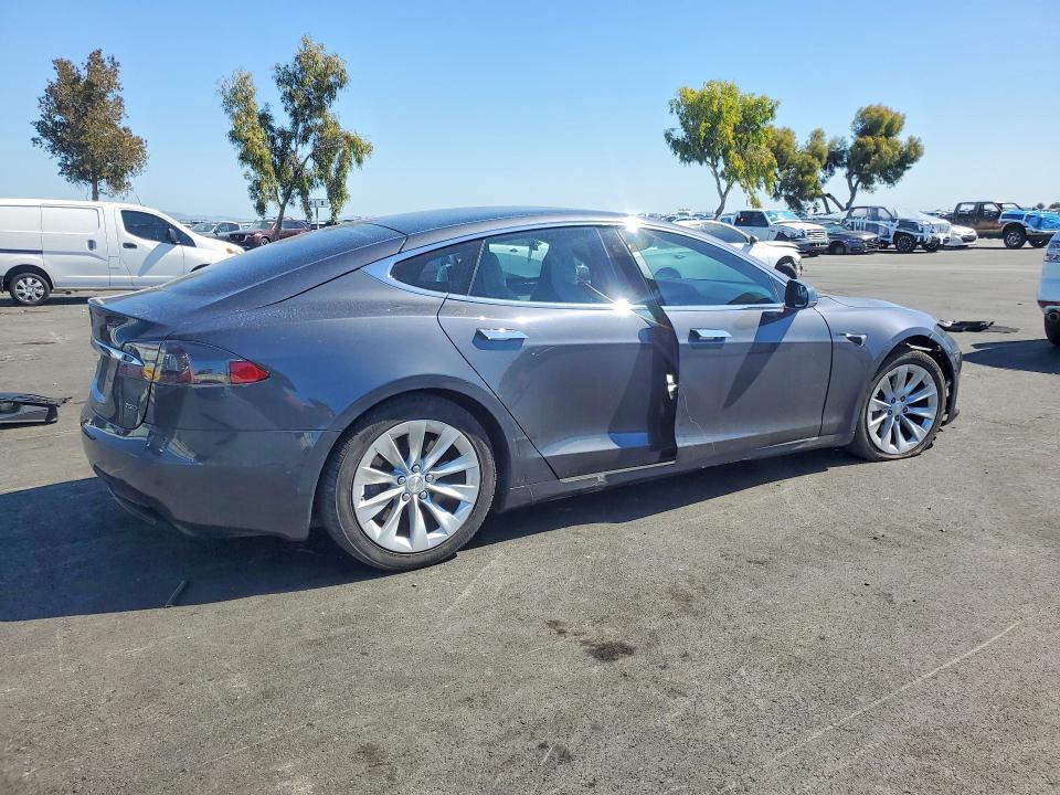 Продаж на аукціоні авто 2019 Tesla Model S, vin: 5YJSA1E27KF304372, номер лоту: 53633976