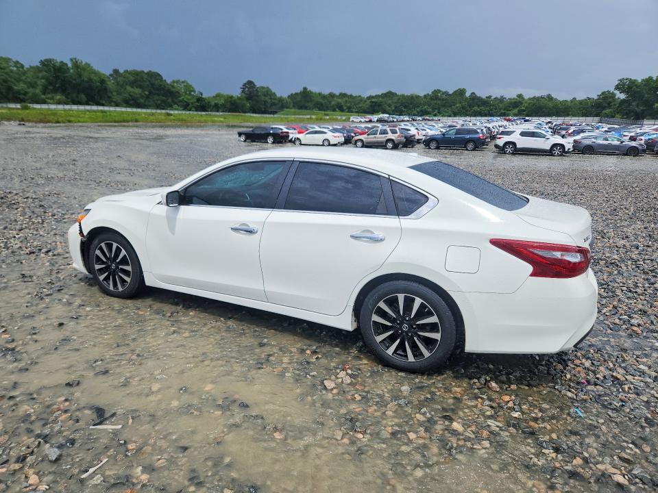 2018 Nissan Altima მანქანა იყიდება აუქციონზე, vin: 1N4AL3AP1JC130559, აუქციონის ნომერი: 55069096