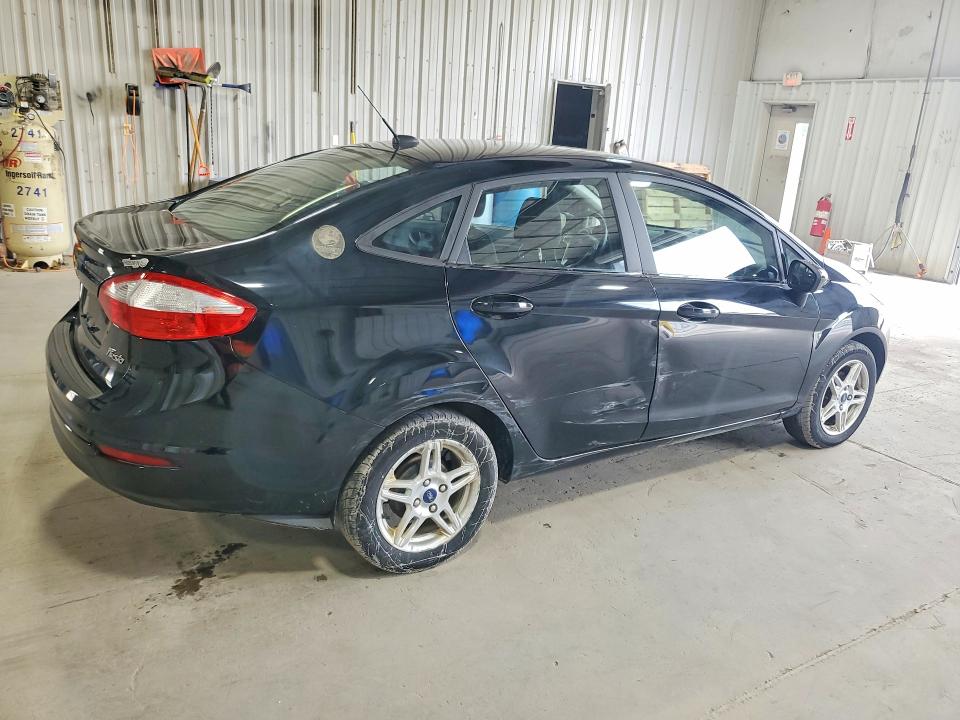 53947526 :رقم المزاد ، 3FADP4BJ3JM131499 vin ، 2018 Ford Fiesta مزاد بيع
