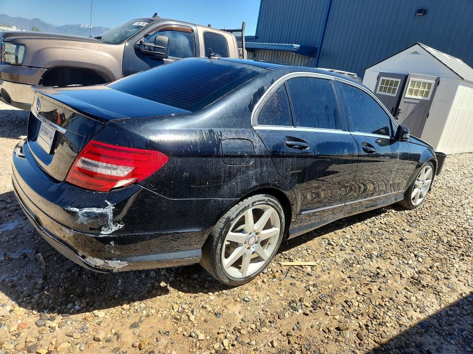 Продаж на аукціоні авто 2013 Mercedes-benz C, vin: WDDGF4HB9DR263783, номер лоту: 53287756