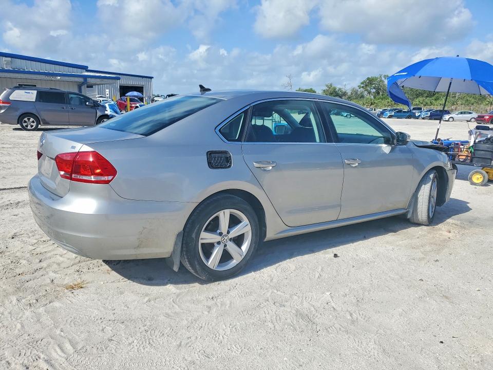 Продажа на аукционе авто 2013 Volkswagen Passat, vin: 1VWBH7A3XDC102555, номер лота: 54785936