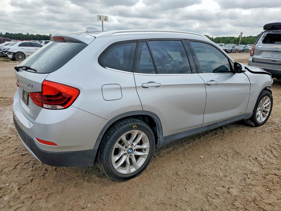 55273186 :رقم المزاد ، WBAVL1C54FVY34212 vin ، 2015 Bmw X1 مزاد بيع
