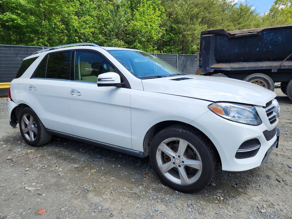 53011756 :رقم المزاد ، 4JGDA5HB7HA876860 vin ، 2017 Mercedes-benz Gle مزاد بيع