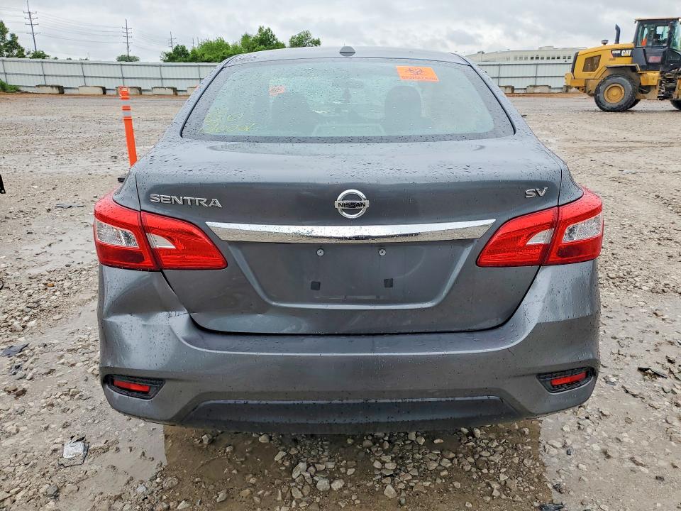 52159766 :رقم المزاد ، 3N1AB7AP0JL647539 vin ، 2018 Nissan Sentra مزاد بيع