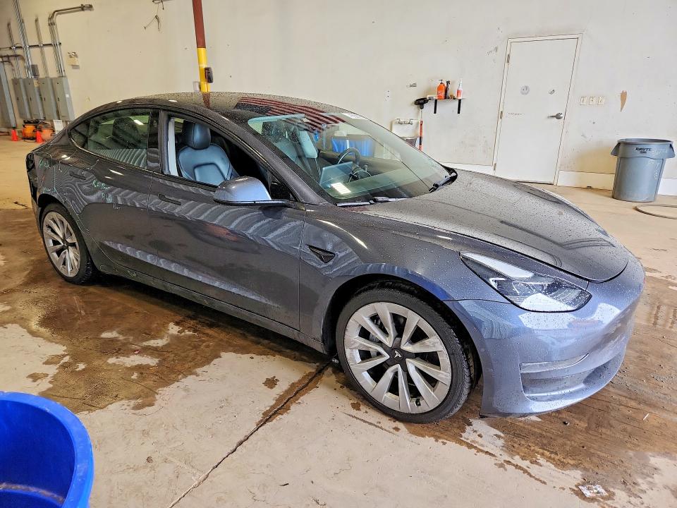 2022 Tesla Model 3 მანქანა იყიდება აუქციონზე, vin: 5YJ3E1EA5NF372111, აუქციონის ნომერი: 53767516
