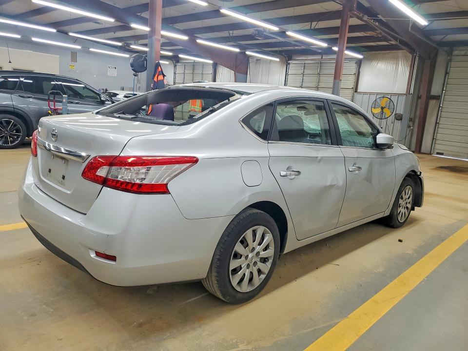 Продаж на аукціоні авто 2015 Nissan Sentra, vin: 3N1AB7AP8FY335513, номер лоту: 52217576