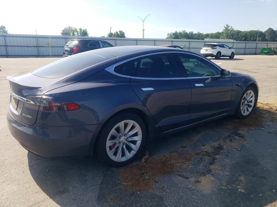 53329946 :رقم المزاد ، 5YJSA1E46KF332729 vin ، 2019 Tesla Model S مزاد بيع