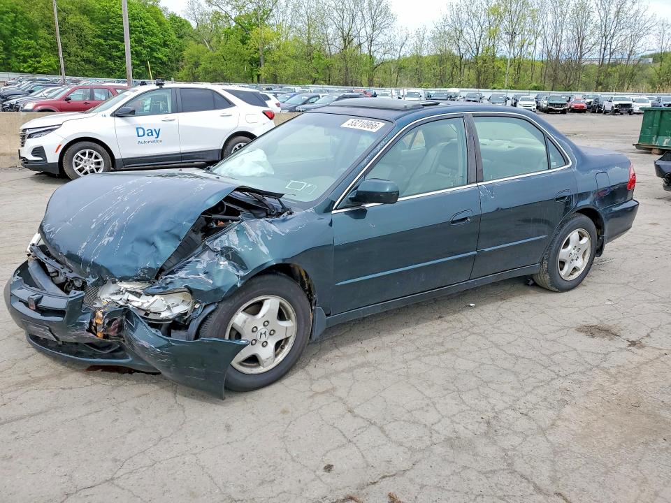 Продажа на аукционе авто 2000 Honda Accord, vin: 1HGCG1650YA095863, номер лота: 53210966