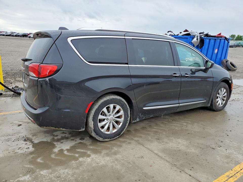 Продажа на аукционе авто 2019 Chrysler Pacifica, vin: 2C4RC1BG7KR597185, номер лота: 52499476