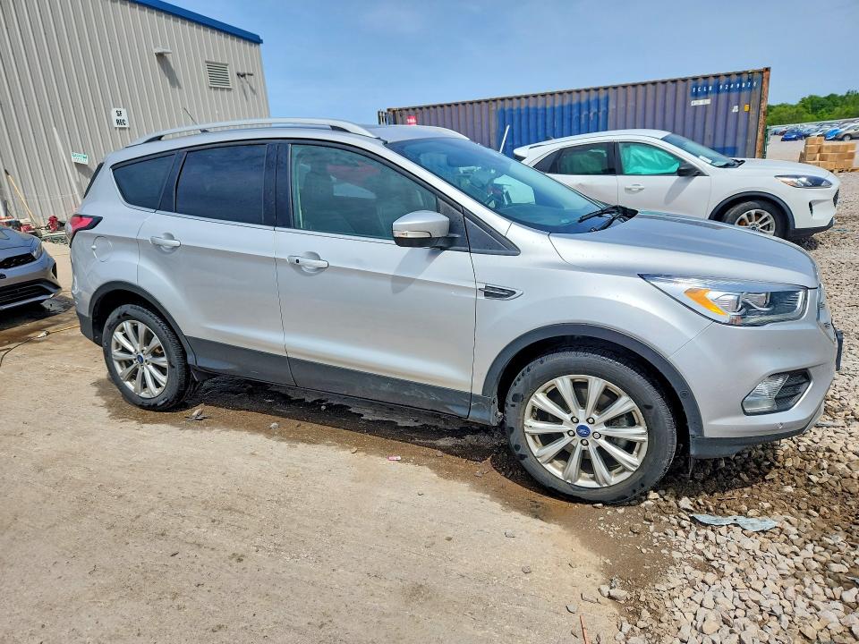 54514356 :رقم المزاد ، 1FMCU9J90JUD28057 vin ، 2018 Ford Escape مزاد بيع
