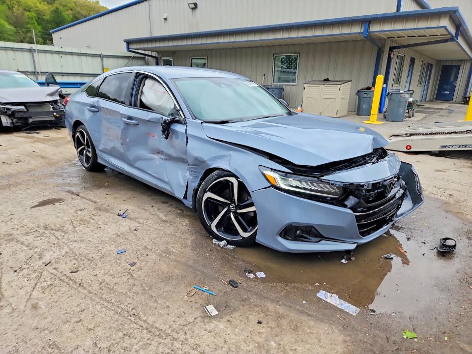 Продажа на аукционе авто 2022 Honda Accord, vin: 1HGCV1F47NA074212, номер лота: 53289986