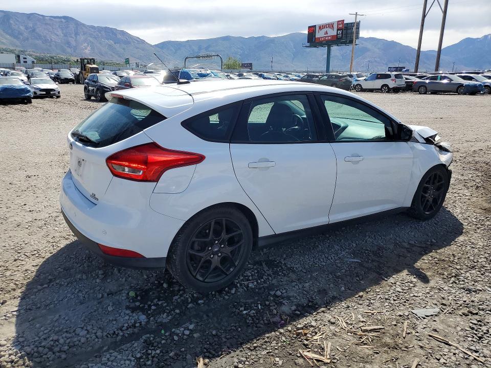 2016 Ford Focus მანქანა იყიდება აუქციონზე, vin: 1FADP3K22GL311439, აუქციონის ნომერი: 54864546