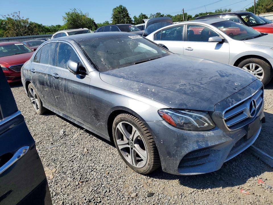 52694636 :رقم المزاد ، WDDZF8EB6LA709308 vin ، 2020 Mercedes-benz E مزاد بيع