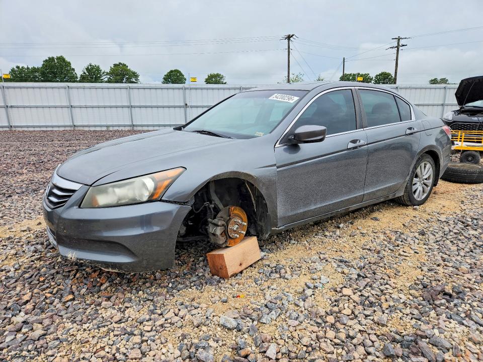 2011 Honda Accord მანქანა იყიდება აუქციონზე, vin: 1HGCP2F82BA106837, აუქციონის ნომერი: 54200296
