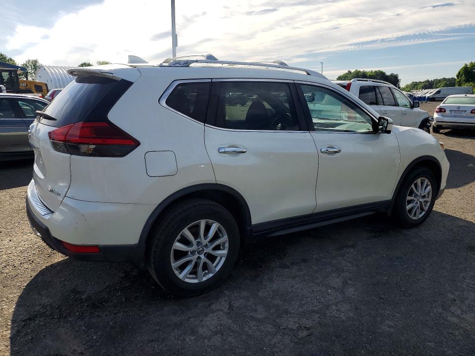 54663686 :رقم المزاد ، KNMAT2MV7HP502598 vin ، 2017 Nissan Rogue مزاد بيع