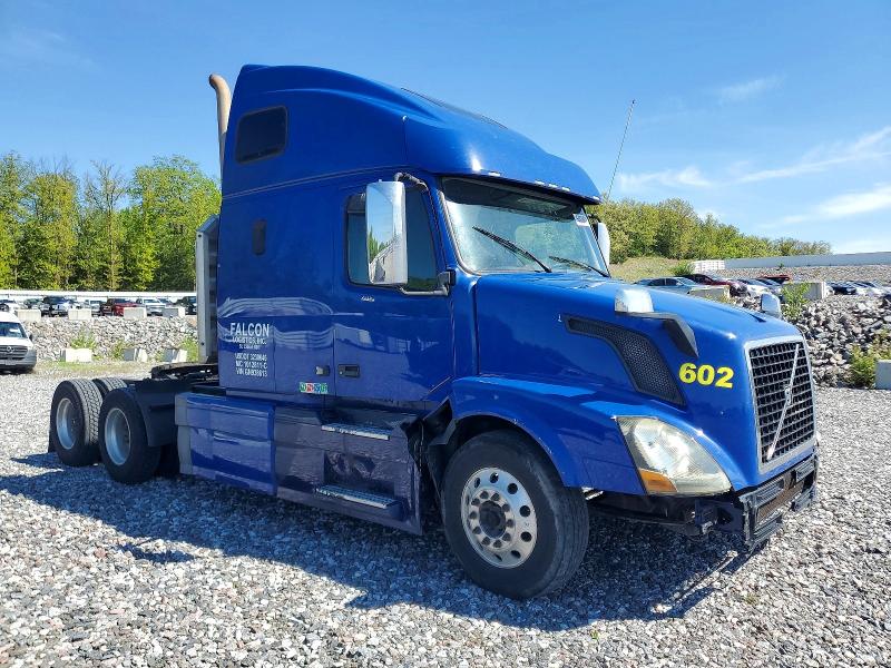 2016 Volvo Vn მანქანა იყიდება აუქციონზე, vin: 4V4NC9TH3GN938613, აუქციონის ნომერი: 54679616