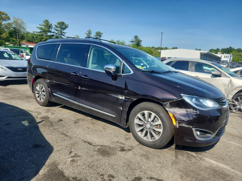 Продаж на аукціоні авто 2019 Chrysler Pacifica, vin: 2C4RC1N7XKR668746, номер лоту: 54064236