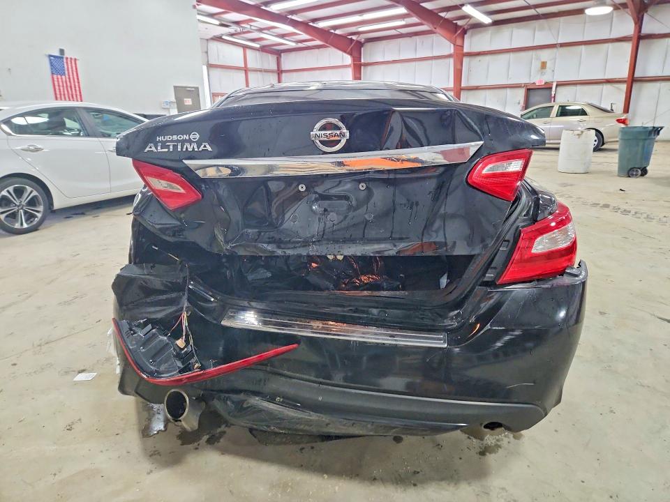 2017 Nissan Altima მანქანა იყიდება აუქციონზე, vin: 1N4AL3AP7HC267869, აუქციონის ნომერი: 52719086