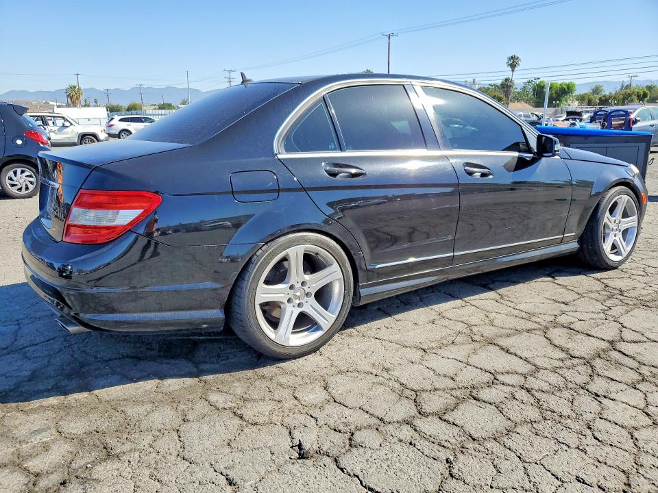 2010 Mercedes-benz C მანქანა იყიდება აუქციონზე, vin: WDDGF5EB1AF424814, აუქციონის ნომერი: 53113616