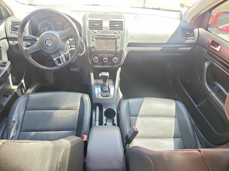 54874646 :رقم المزاد ، 3VWRZ7AJXAM049859 vin ، 2010 Volkswagen Jetta مزاد بيع