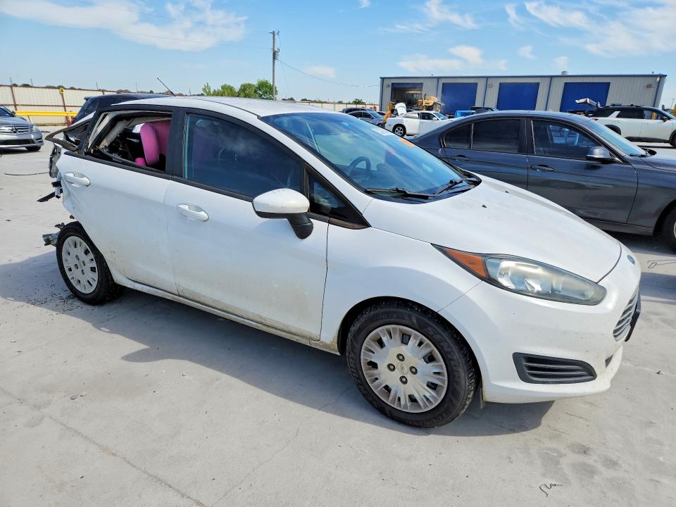 53762496 :رقم المزاد ، 3FADP4AJ6GM135878 vin ، 2016 Ford Fiesta مزاد بيع