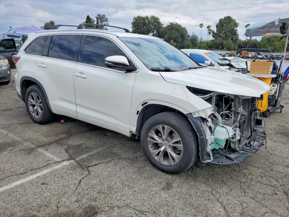 Продажа на аукционе авто 2015 Toyota Highlander, vin: 5TDKKRFH1FS090172, номер лота: 52508086