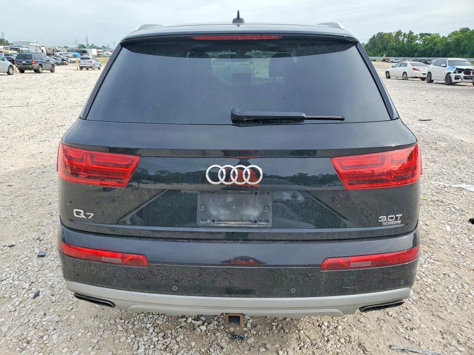 54697306 :رقم المزاد ، WA1LAAF78HD021536 vin ، 2017 Audi Q7 مزاد بيع
