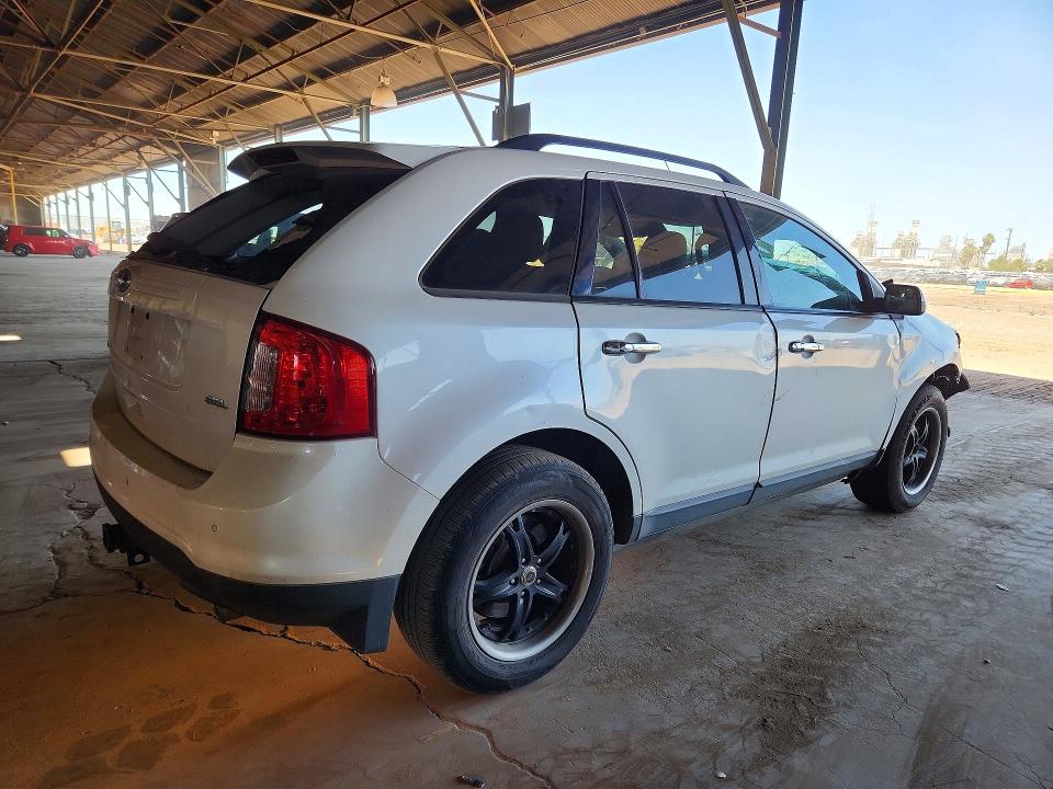 2011 Ford Edge მანქანა იყიდება აუქციონზე, vin: 2FMDK3JC4BBB61552, აუქციონის ნომერი: 54351126