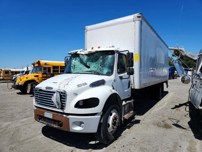 50231636 :رقم المزاد ، 1FVACXDT6CDBM6304 vin ، 2012 Freightliner M2 مزاد بيع