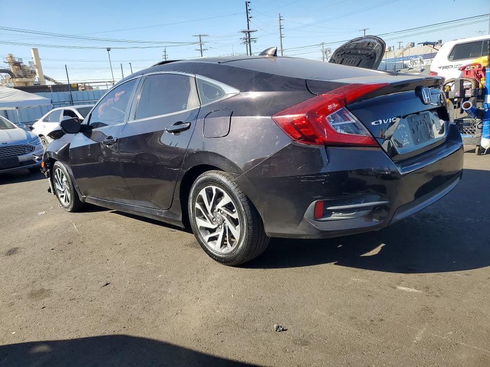 Продаж на аукціоні авто 2018 Honda Civic, vin: 2HGFC2F7XJH526801, номер лоту: 53467176