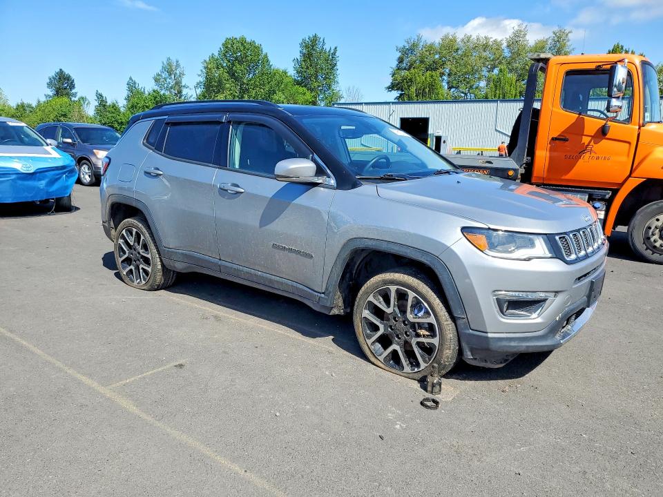 53981116 :رقم المزاد ، 3C4NJDCB9JT435420 vin ، 2018 Jeep Compass مزاد بيع