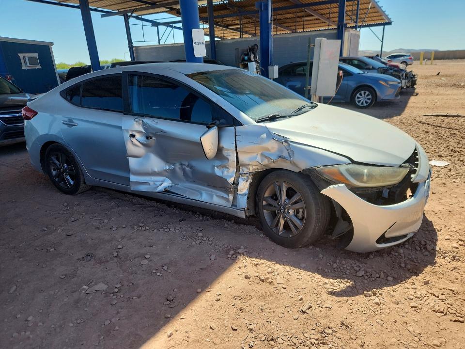 53624946 :رقم المزاد ، 5NPD84LFXHH004914 vin ، 2017 Hyundai Elantra مزاد بيع