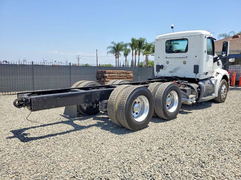 Продаж на аукціоні авто 2018 Peterbilt 579, vin: 1XPBA48X1JD477902, номер лоту: 54816536