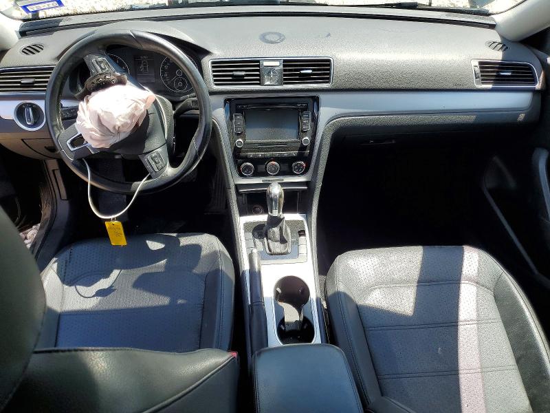 50652426 :رقم المزاد ، 1VWBP7A31DC085082 vin ، 2013 Volkswagen Passat مزاد بيع