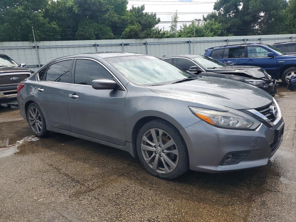 Продаж на аукціоні авто 2018 Nissan Altima, vin: 1N4AL3AP5JC254429, номер лоту: 55161056