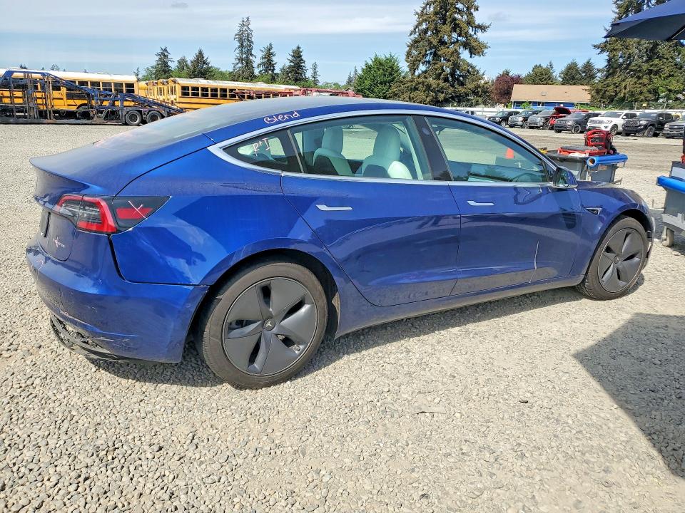 52086966 :رقم المزاد ، 5YJ3E1EB9KF522127 vin ، 2019 Tesla Model 3 مزاد بيع